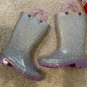 Toddler 7 rain boots